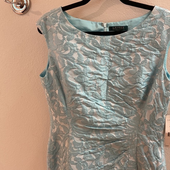 Light Blue Lauren Ralph Lauren sheath dress.  Size 12. NWT. Fully lined! - Picture 3 of 7